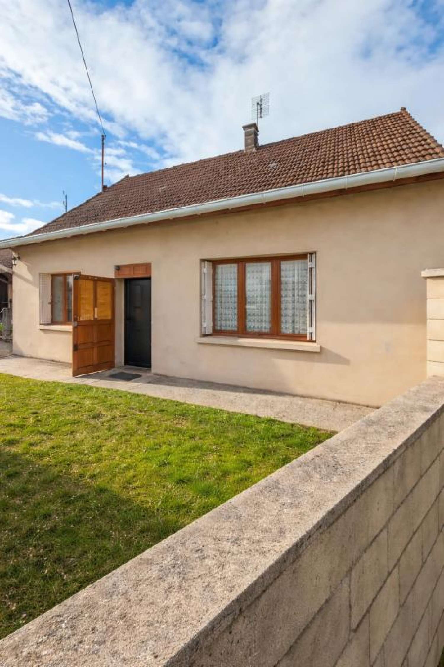 for sale house Fretterans Saône-et-Loire 1