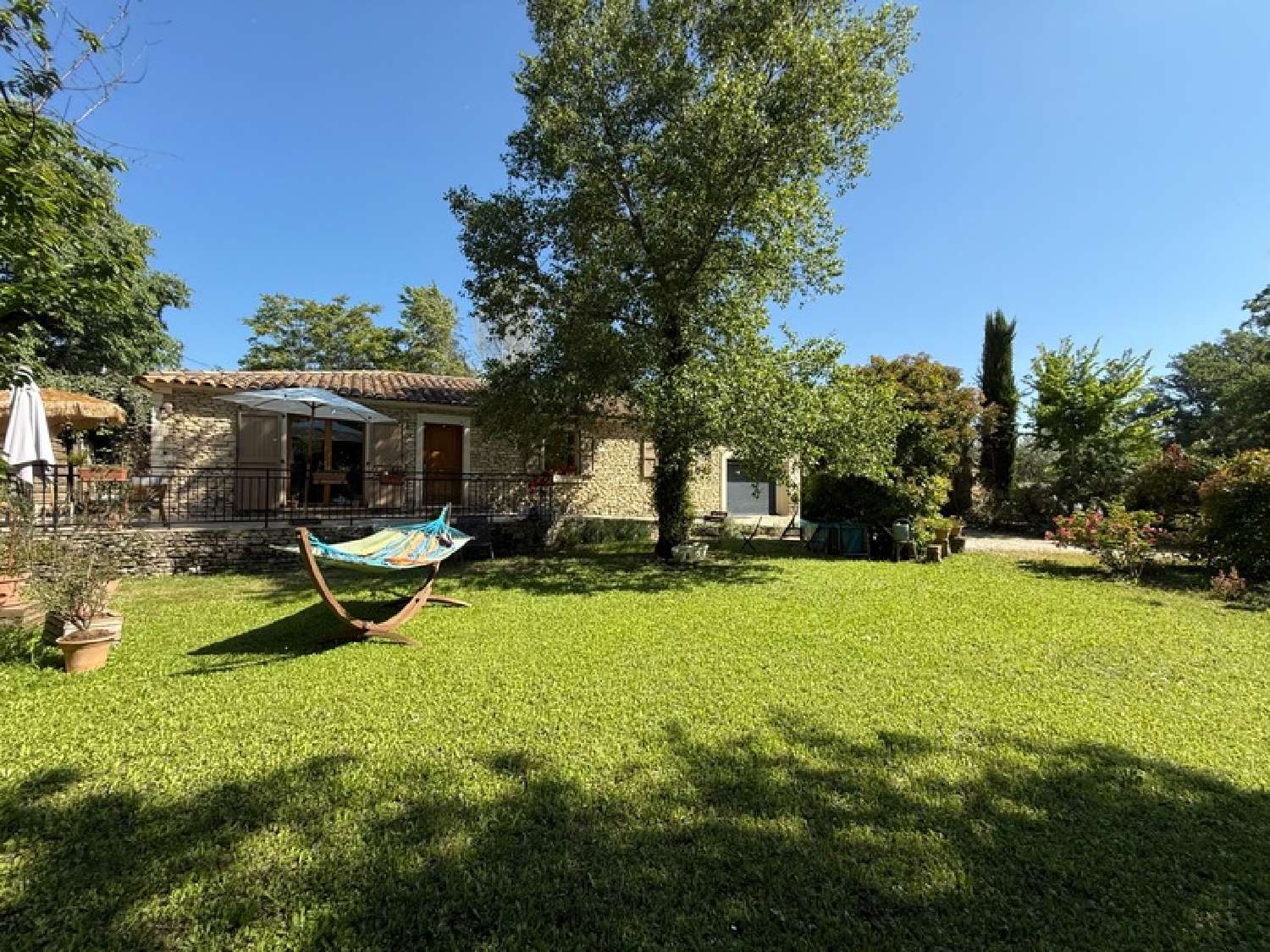  for sale house Gordes Vaucluse 1