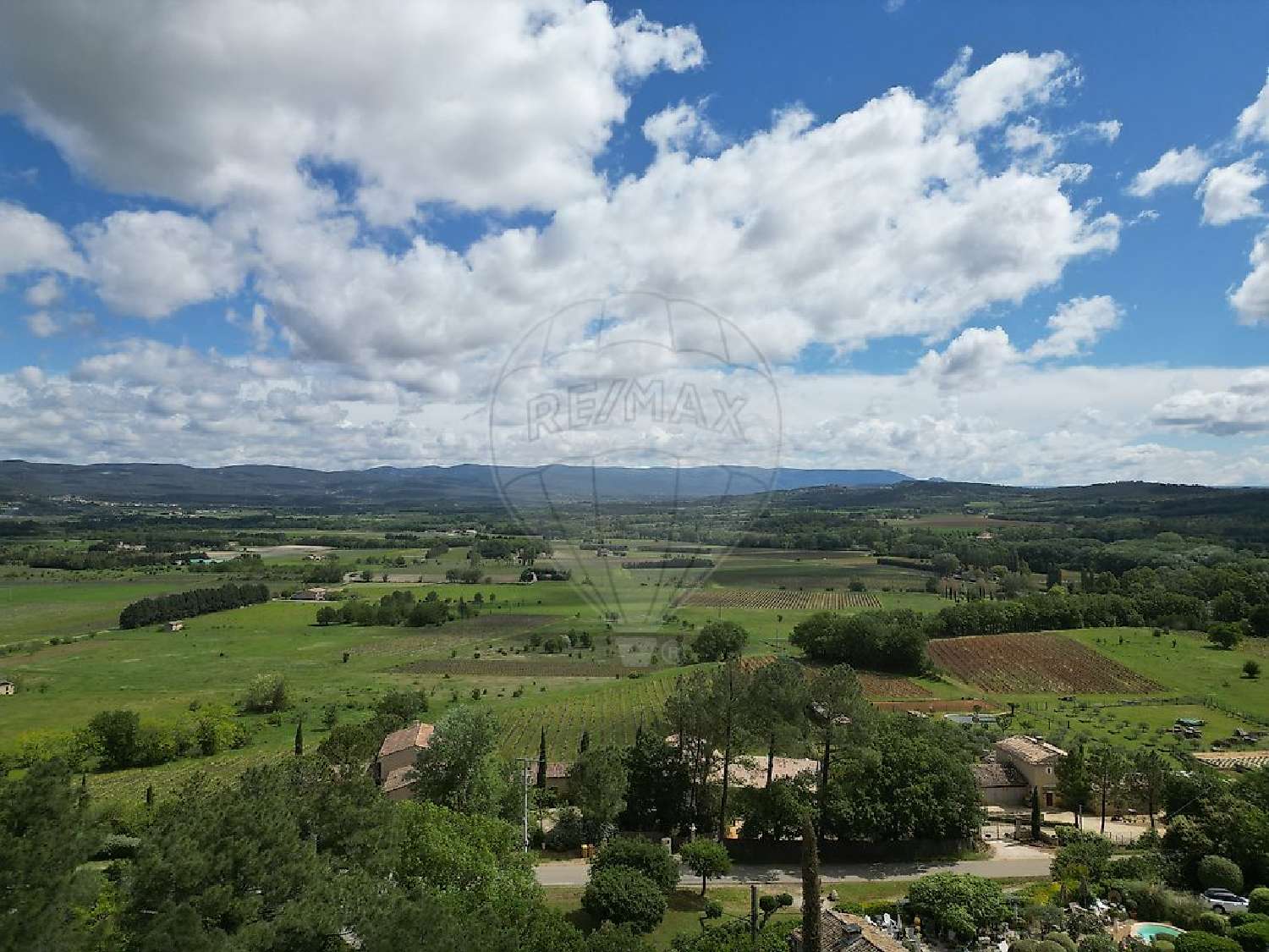  te koop huis Gordes Vaucluse 2