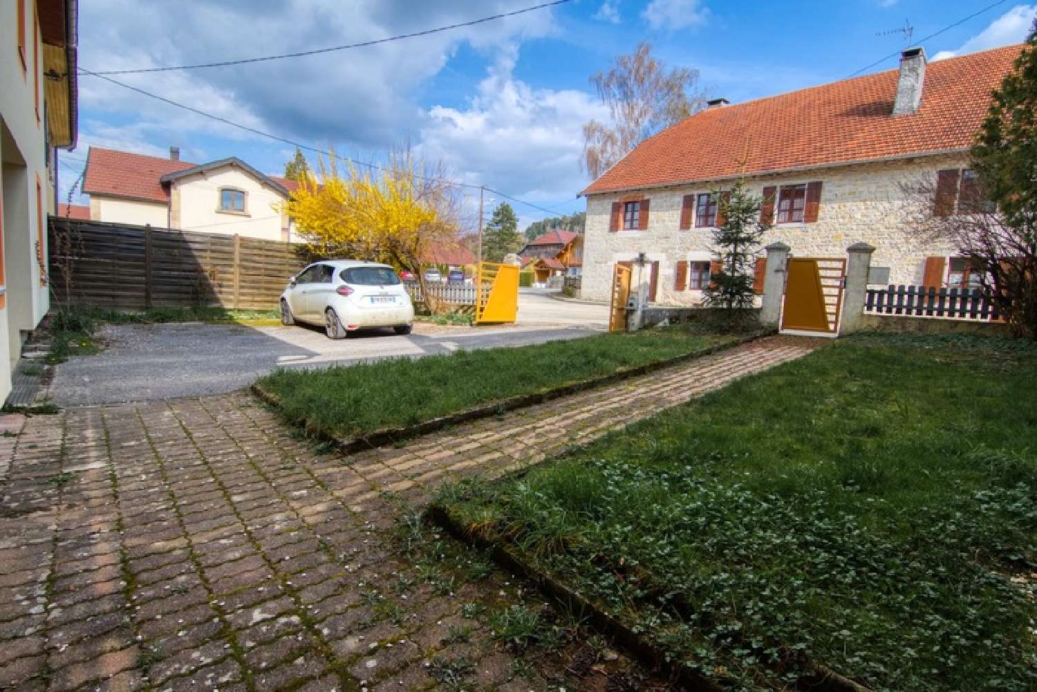  for sale house Goux-les-Usiers Doubs 3