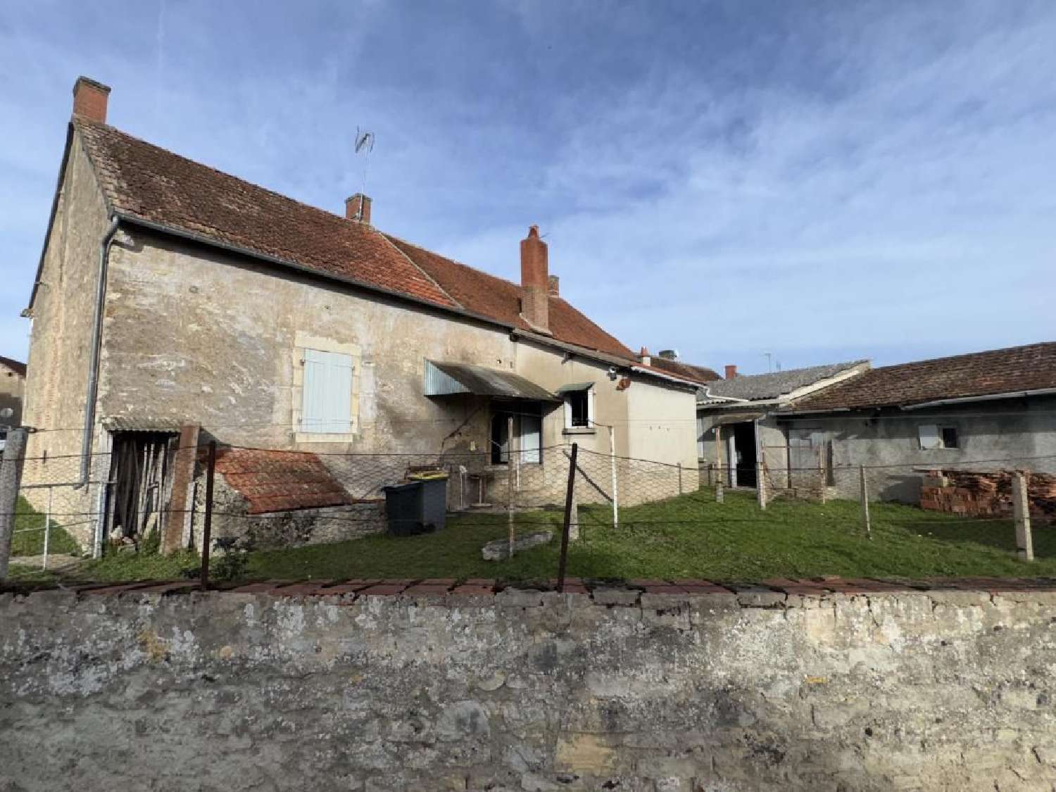  te koop huis Isle-et-Bardais Allier 3