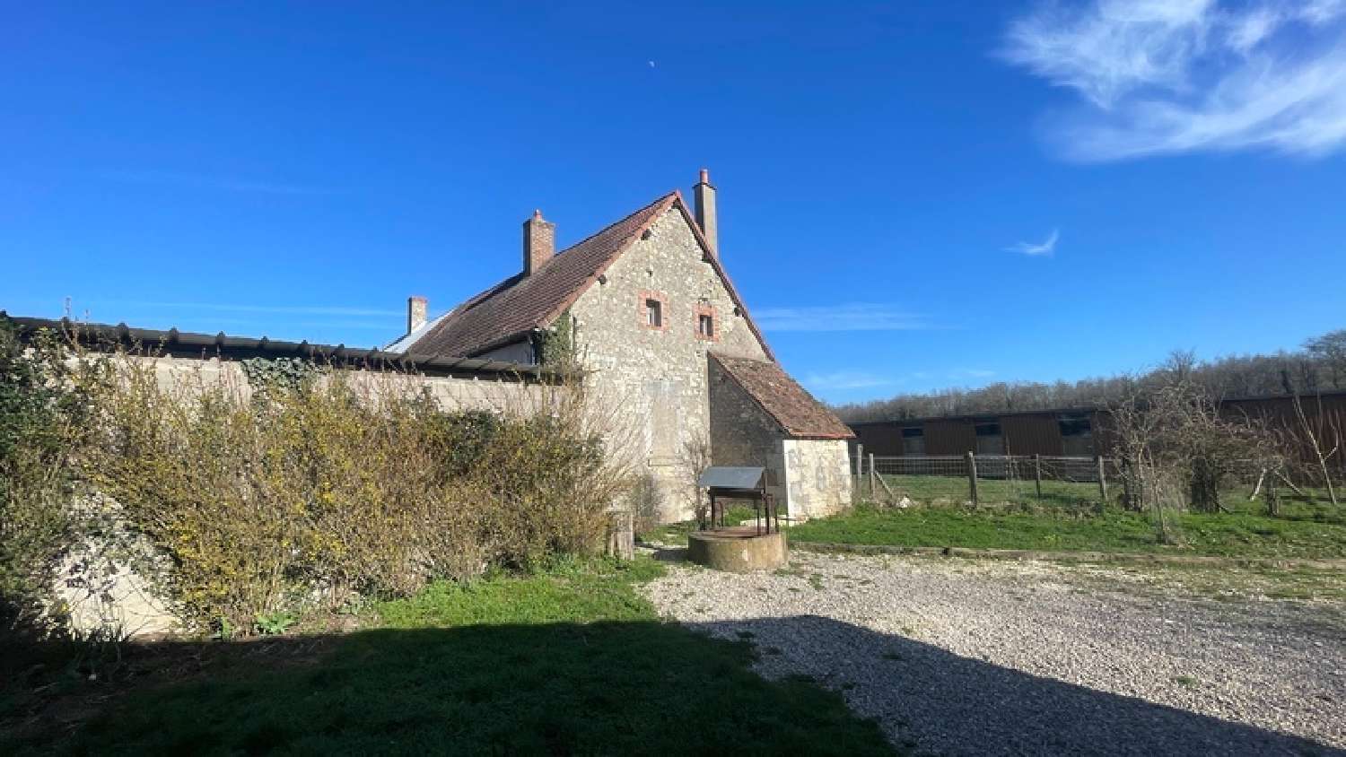  for sale house Jussy-le-Chaudrier Cher 8