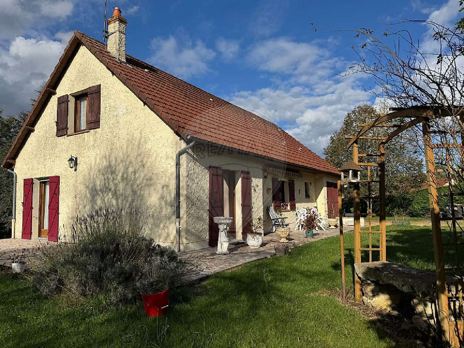  à vendre maison La Guerche-sur-l'Aubois Cher 1