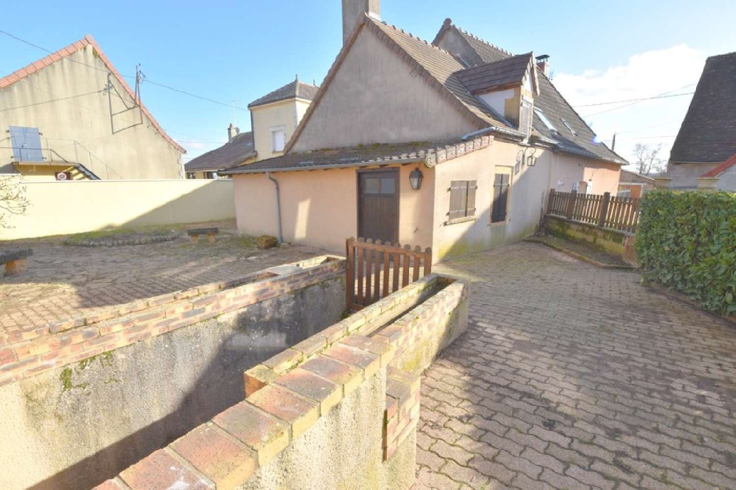  à vendre maison La Motte-Saint-Jean Saône-et-Loire 2