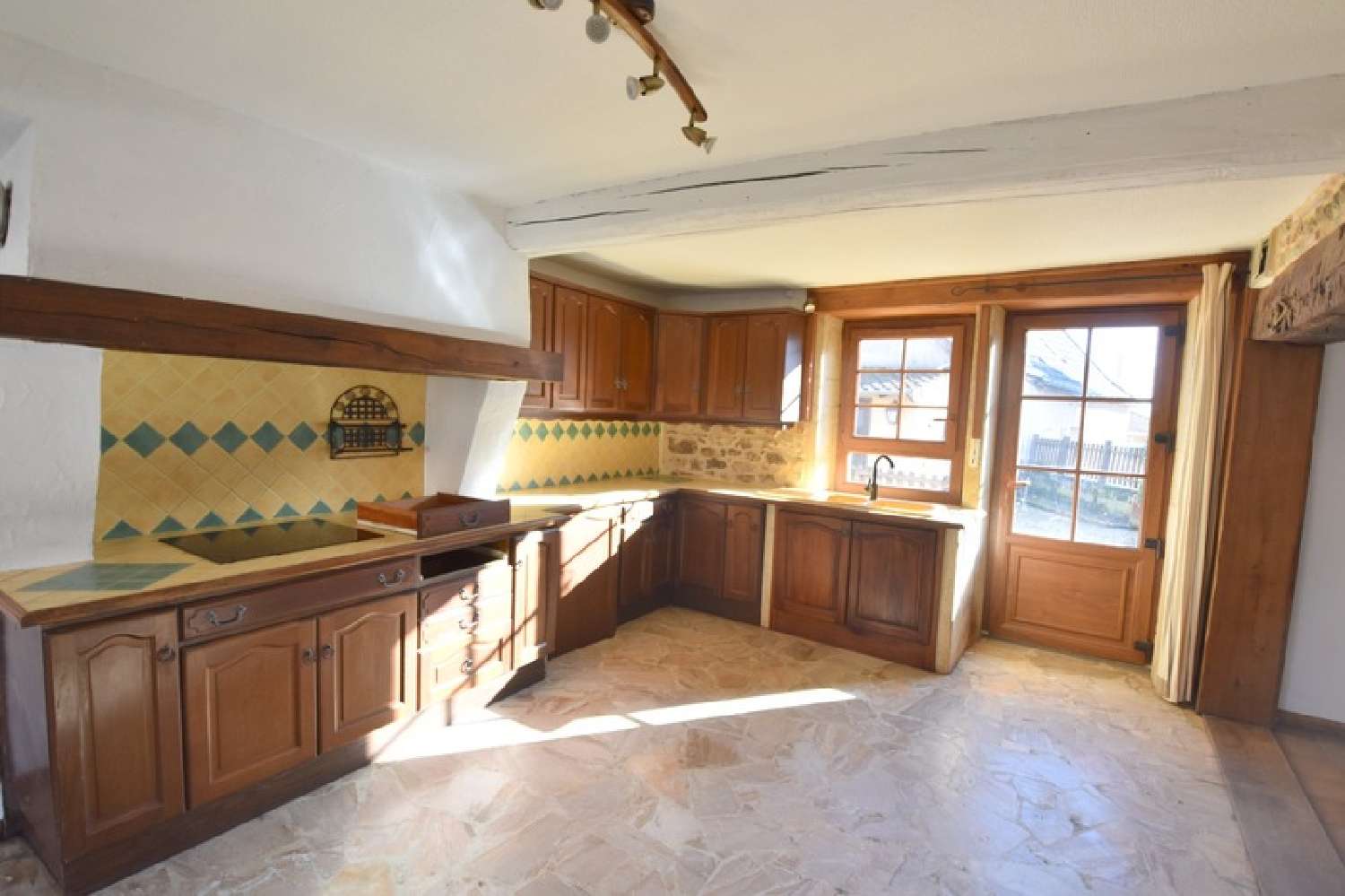  à vendre maison La Motte-Saint-Jean Saône-et-Loire 3