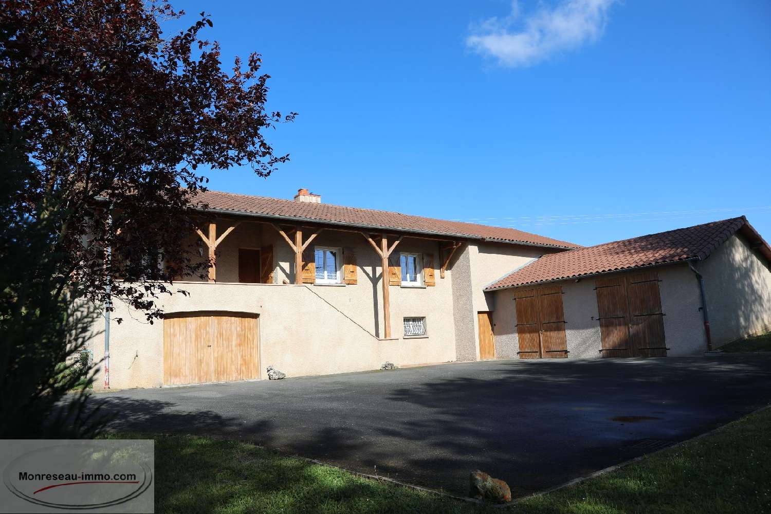  for sale house La Roche-Vineuse Saône-et-Loire 4