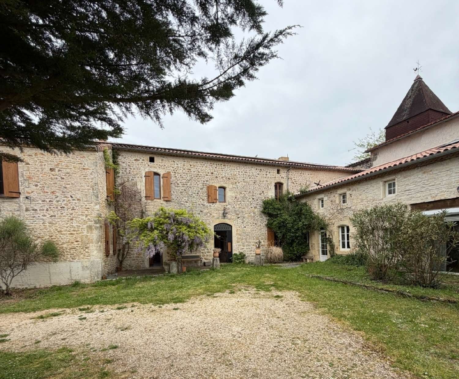  te koop huis La Tâche Charente 2