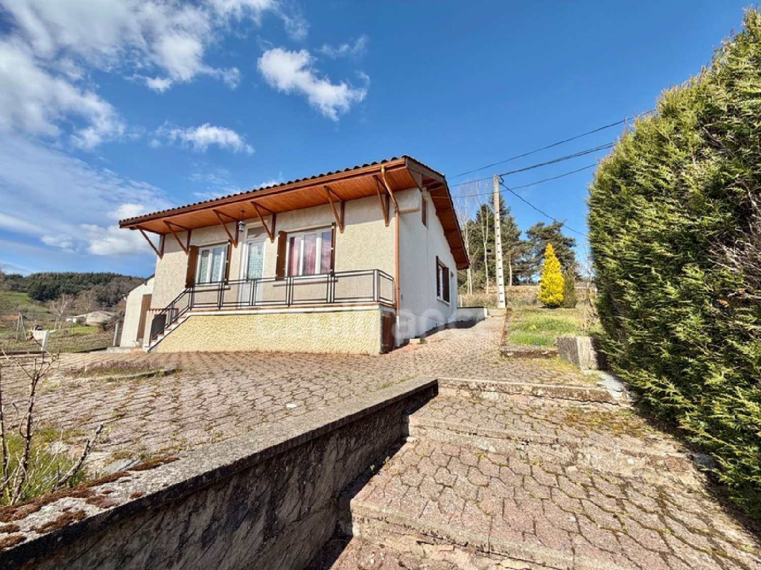  for sale house La Tuilière Loire 1