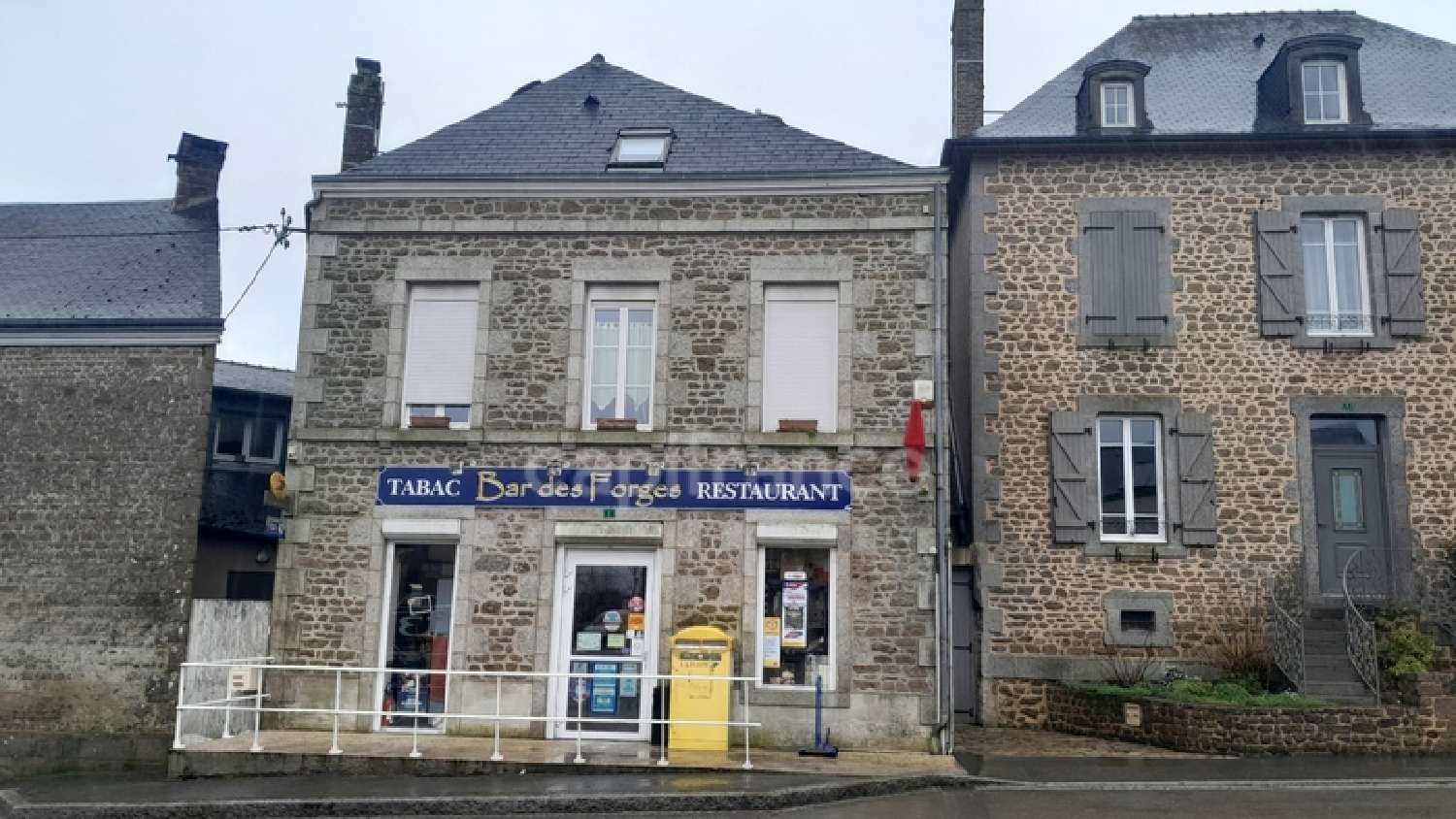 for sale house Le Horps Mayenne 3