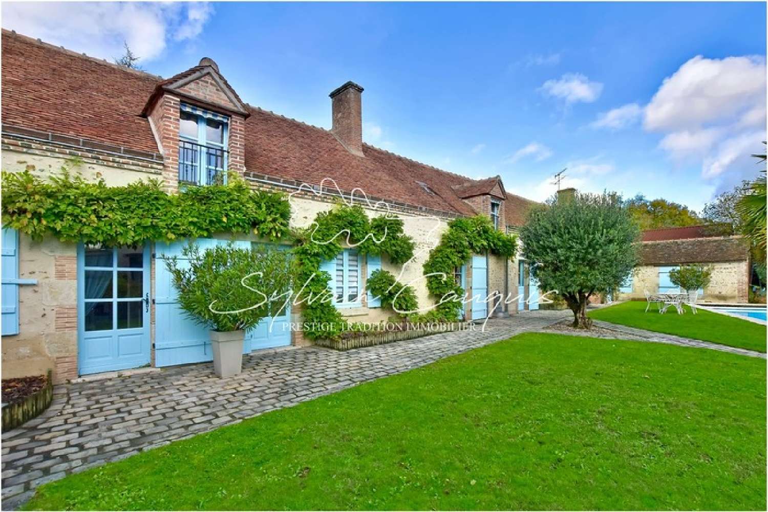  te koop huis Les Bordes Loiret 2