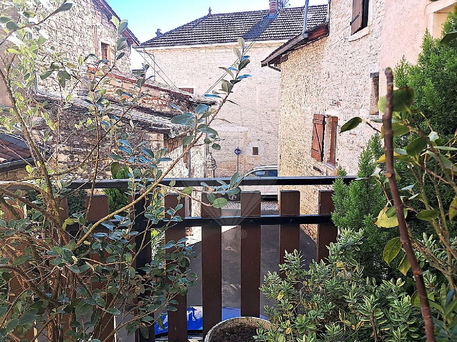  à vendre maison Lucenay Rhône 3