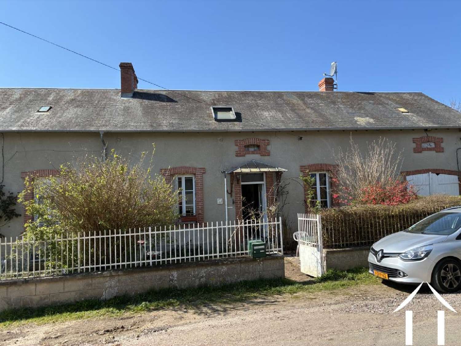  te koop huis Mont-et-Marré Nièvre 2