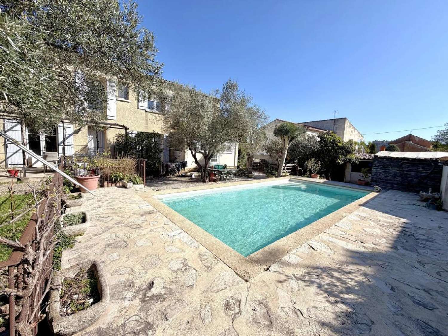  te koop huis Montfaucon Gard 1