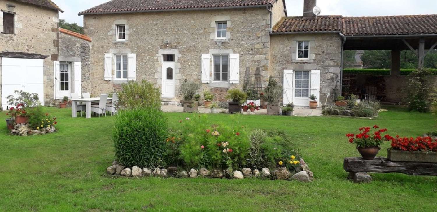  te koop huis Montmorillon Vienne 2