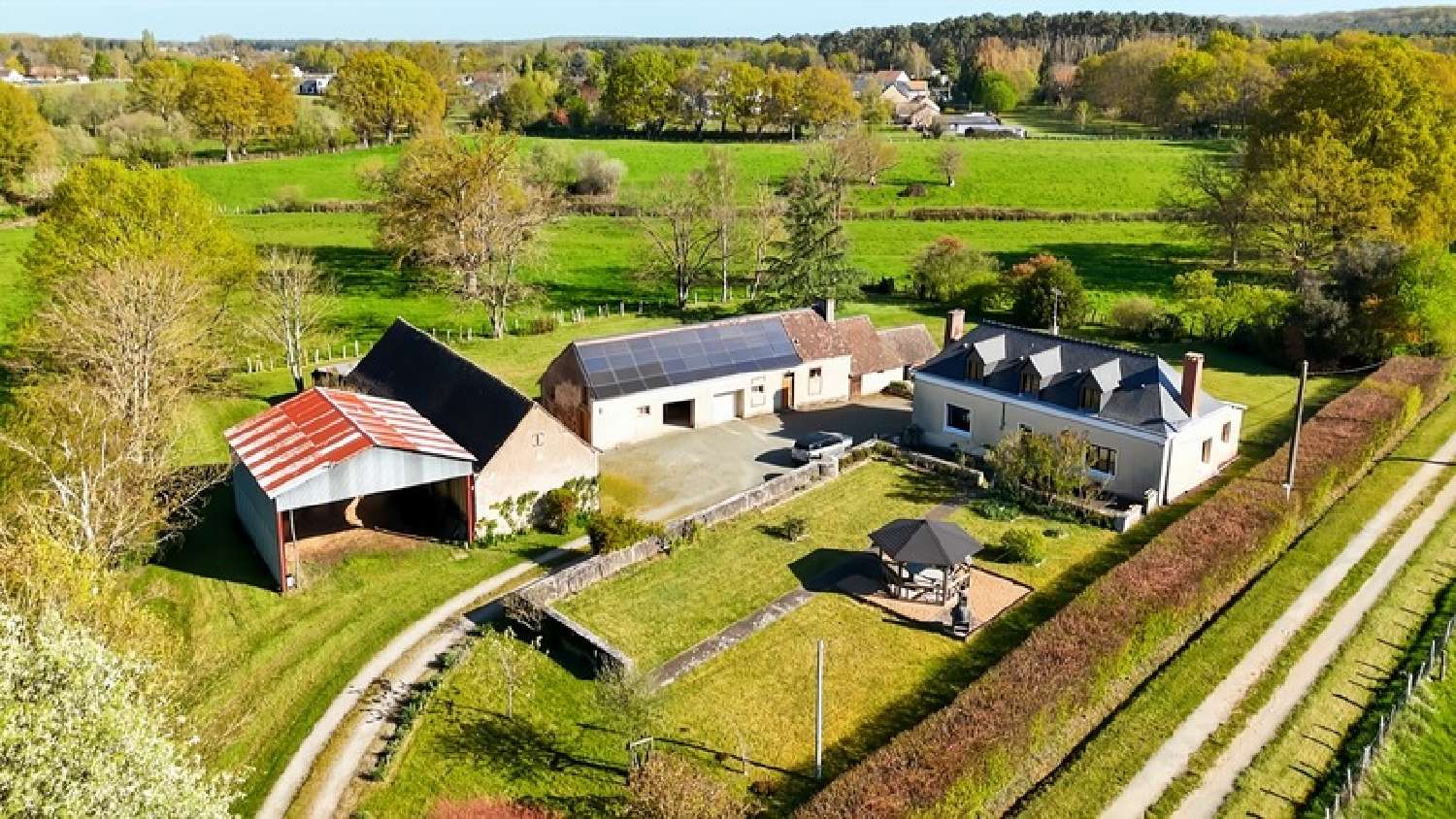  for sale house Parigné-l'Évêque Sarthe 2