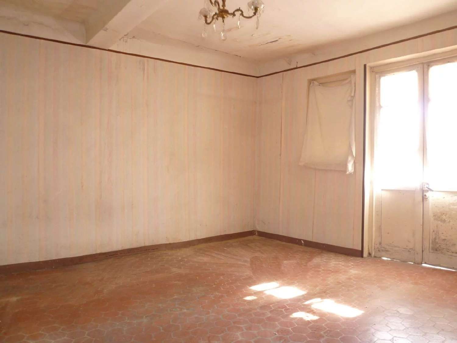 te koop huis Puget-Théniers Alpes-Maritimes 1