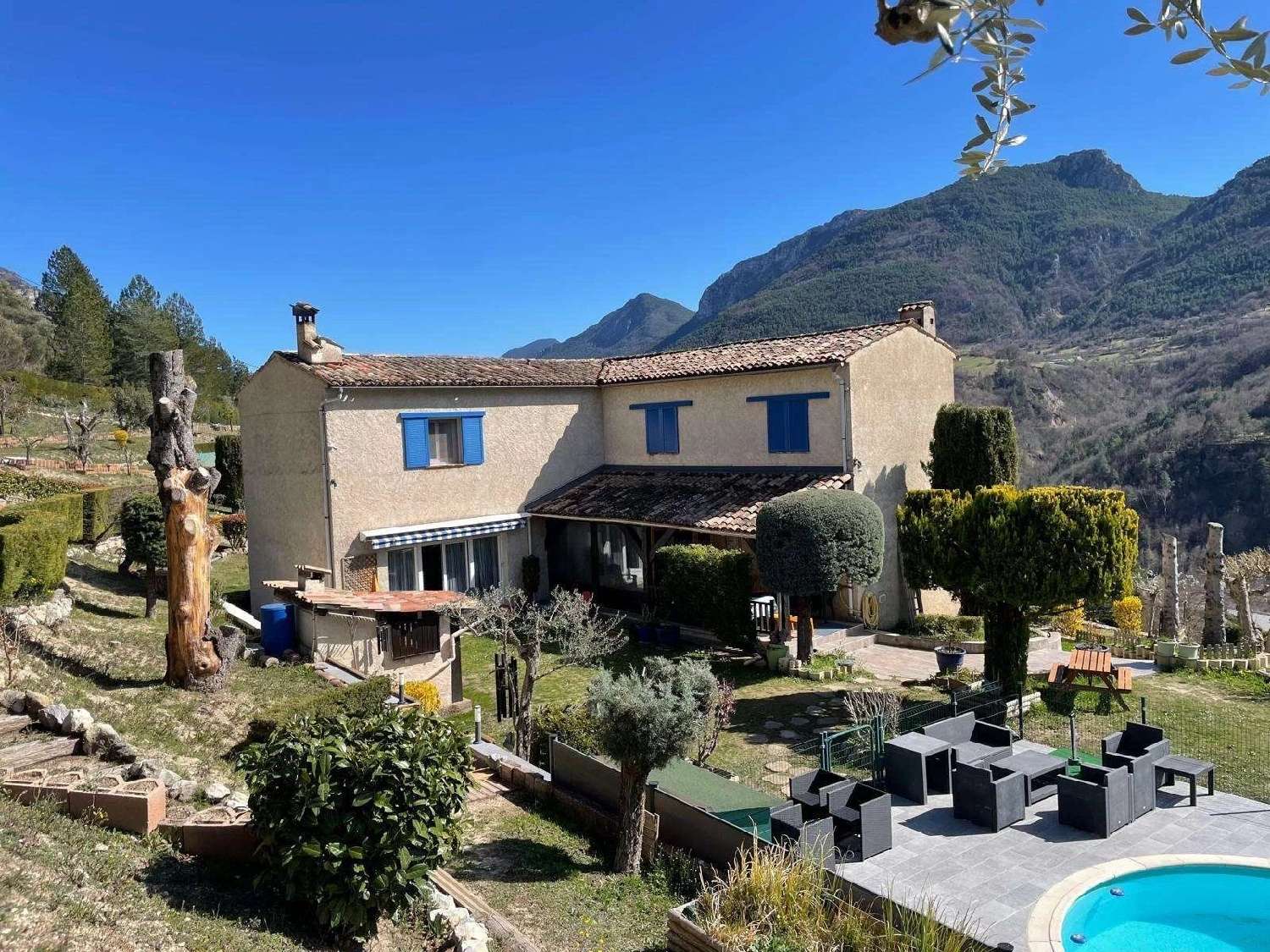  te koop huis Puget-Théniers Alpes-Maritimes 1