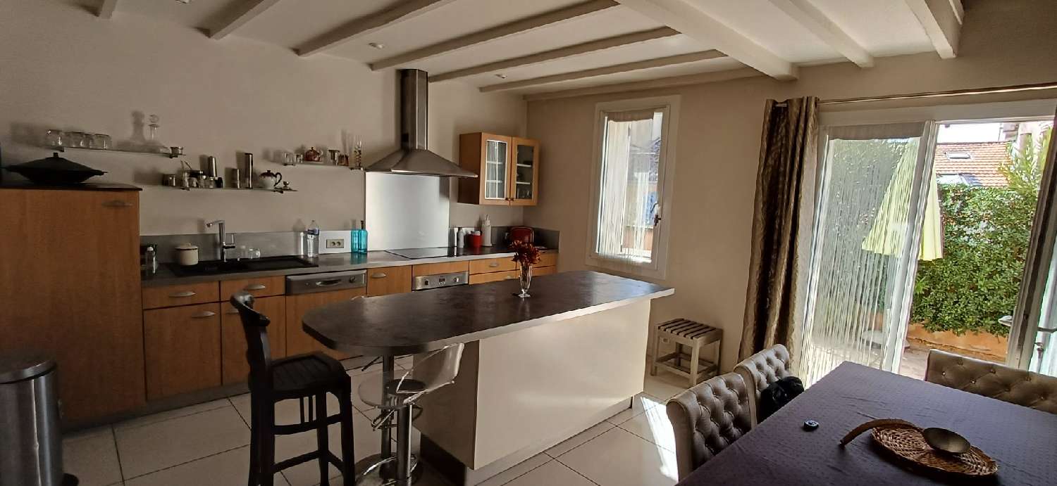  te koop huis Rognonas Bouches-du-Rhône 2