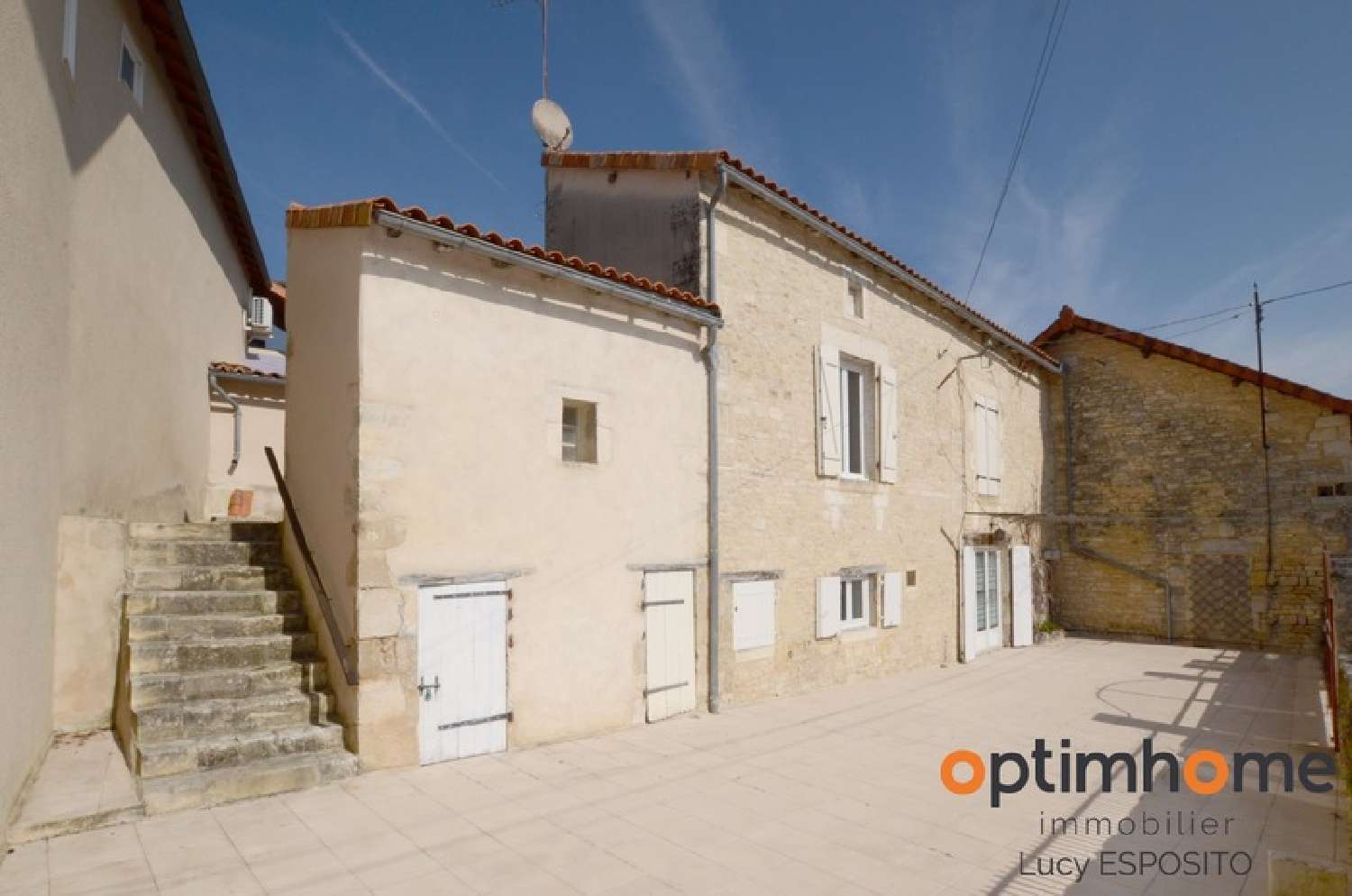  te koop huis Ruffec Charente 1