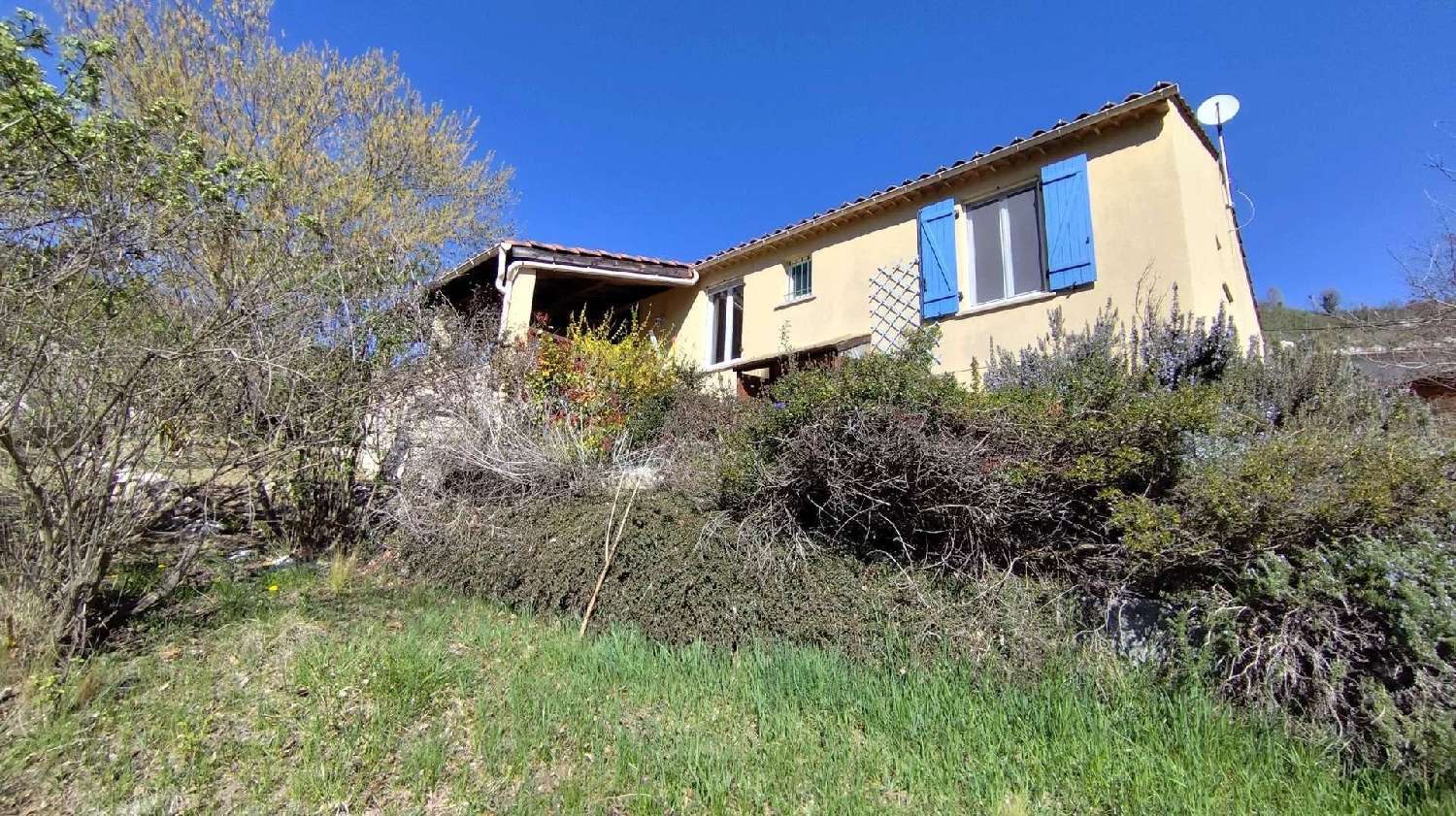  te koop huis Saint-Benoît Alpes-de-Haute-Provence 1