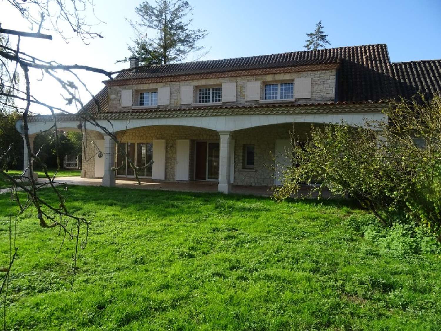 te koop huis Saint-Estèphe Charente 5