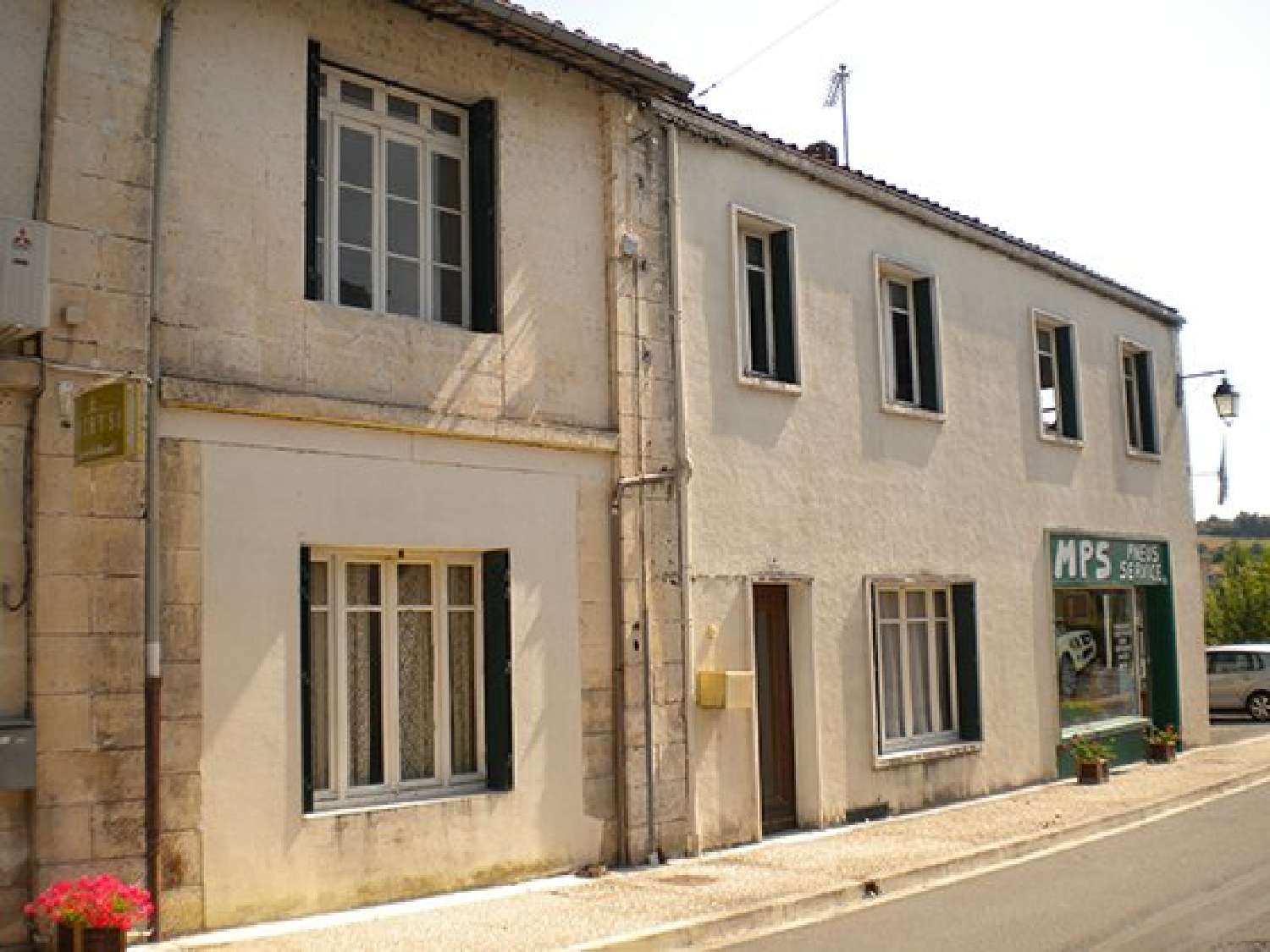 à vendre maison Saint-Eutrope Charente 2