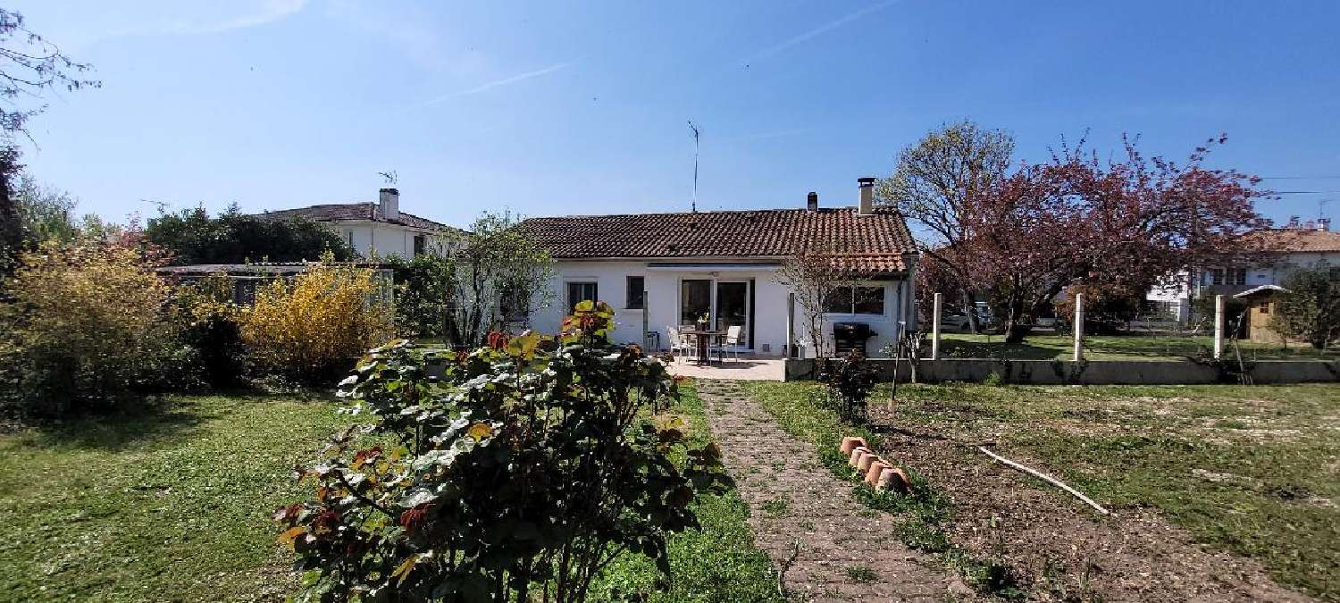  à vendre maison Saint-Jean-d'Angély Charente-Maritime 3