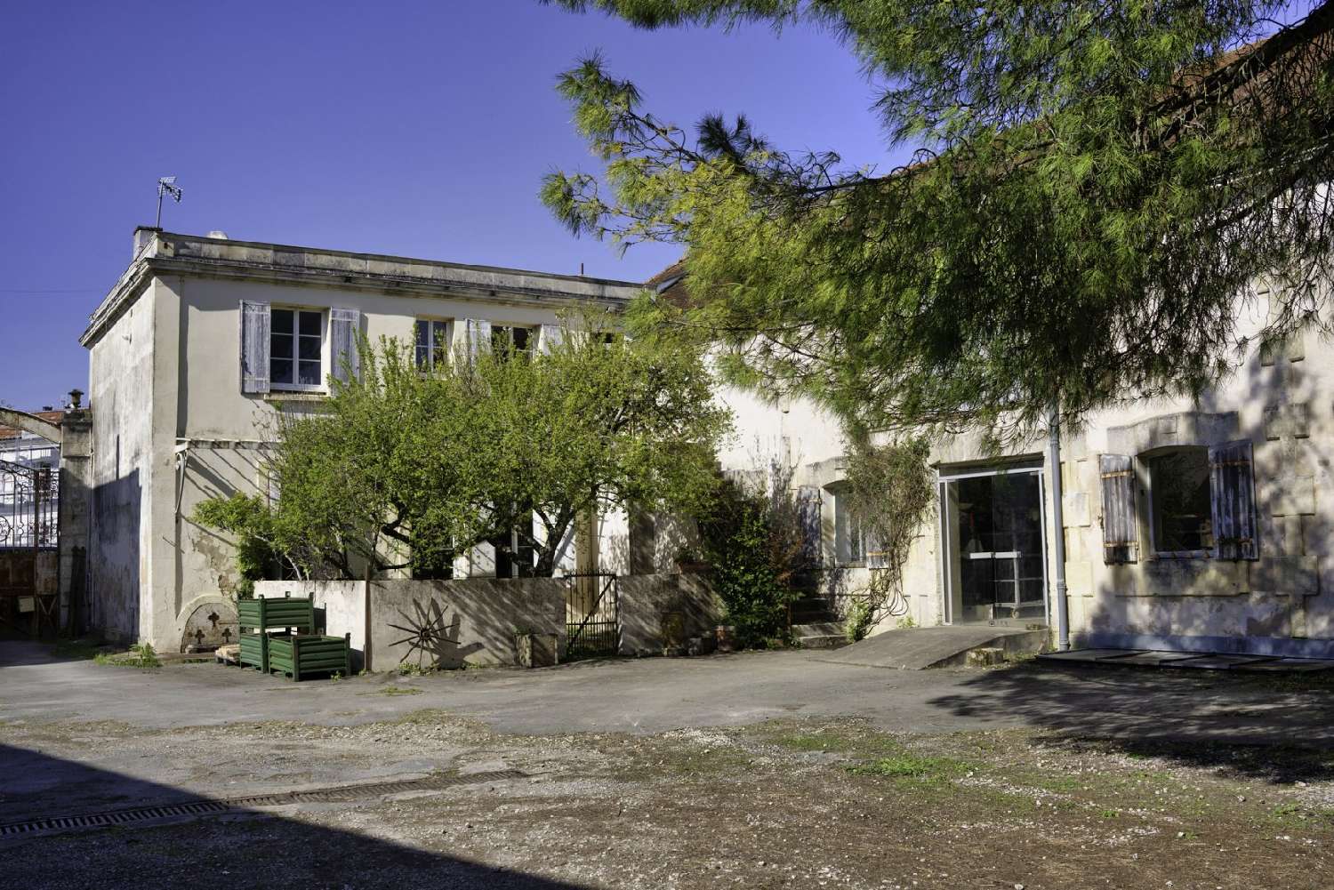  te koop huis Saint-Jean-d'Angély Charente-Maritime 4