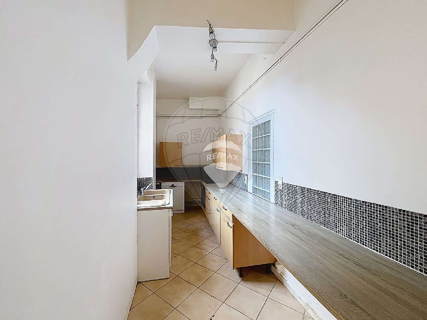  te koop huis Saint-Julien-du-Sault Yonne 4