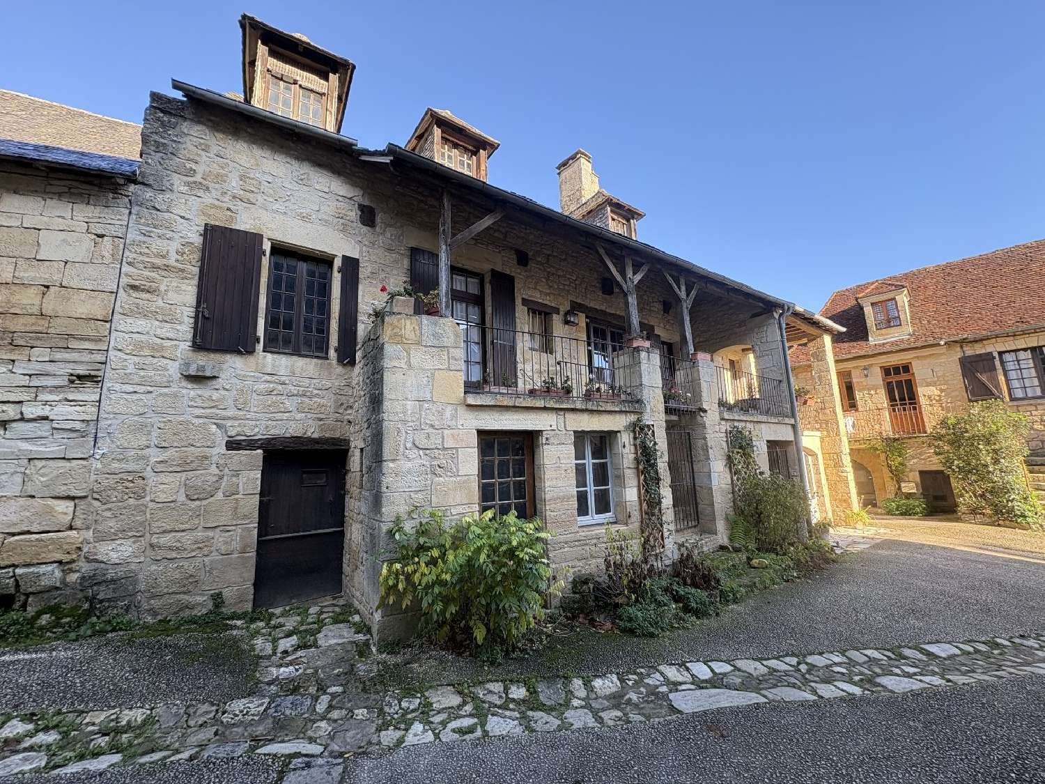 te koop huis Saint-Robert Corrèze 2