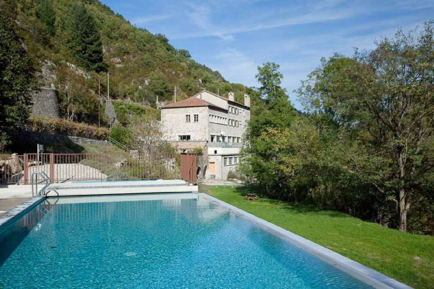 te koop huis Saint-Sauveur-de-Montagut Ardèche 1