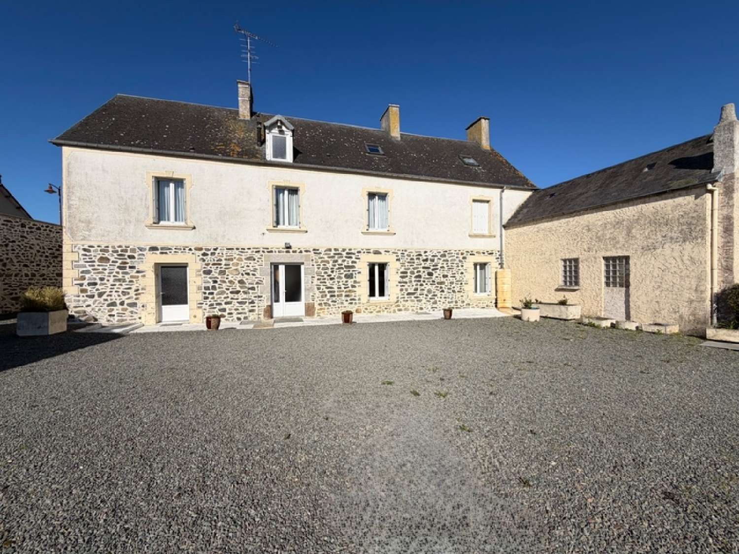  for sale house Saint-Sauveur-Lendelin Manche 1