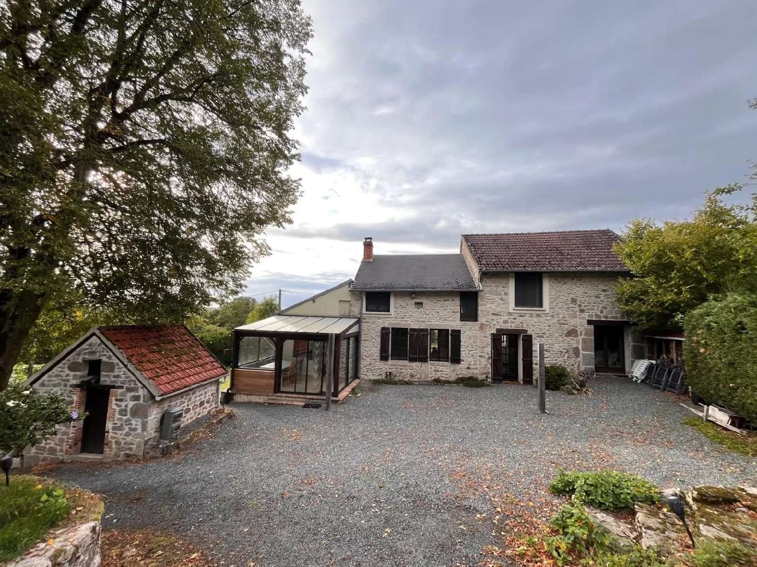 en venta casa Saint-Silvain-sous-Toulx Creuse 3
