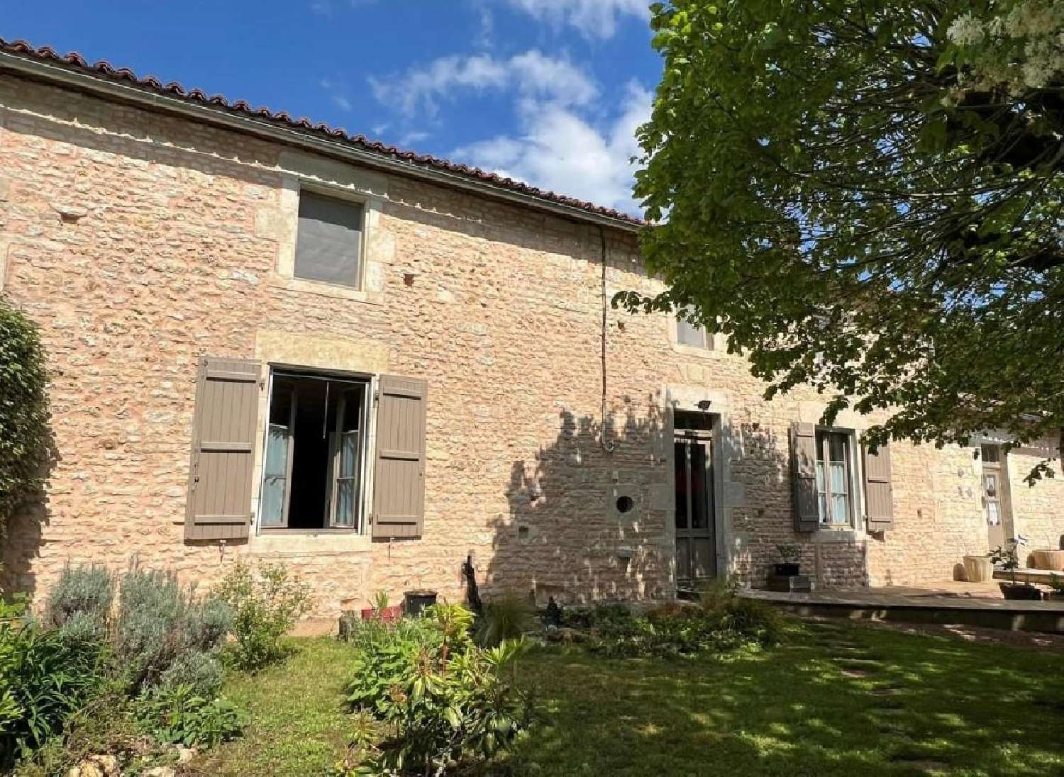  à vendre maison Sauzé-Vaussais Deux-Sèvres 2