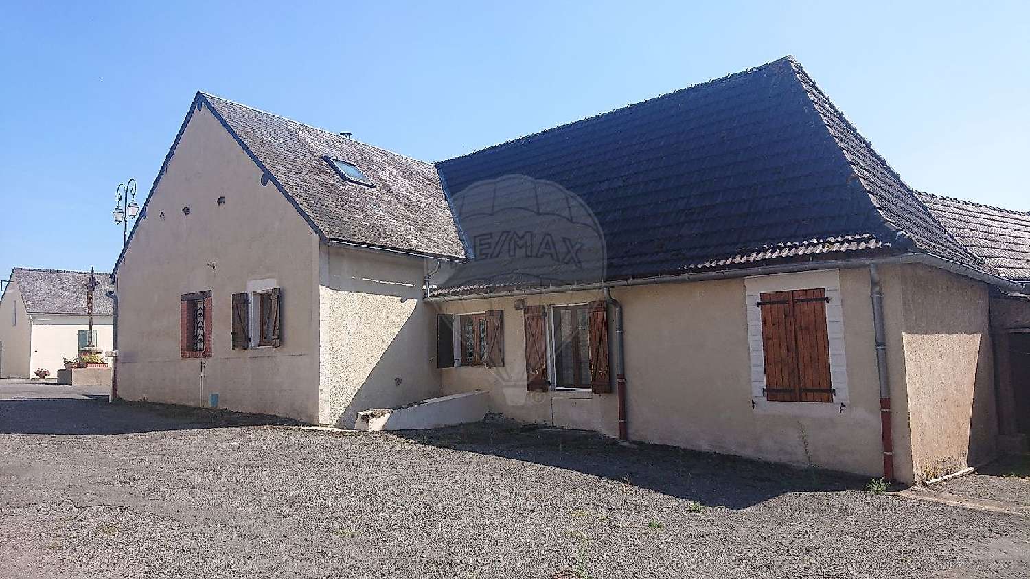  te koop huis Sémelay Nièvre 2