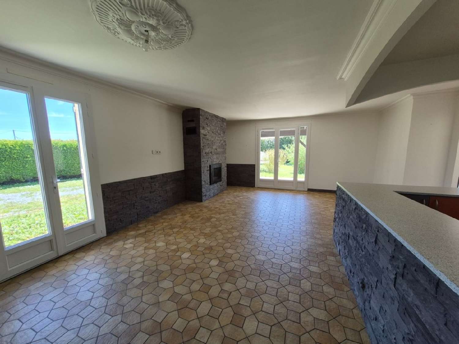  à vendre maison Tonnay-Boutonne Charente-Maritime 2