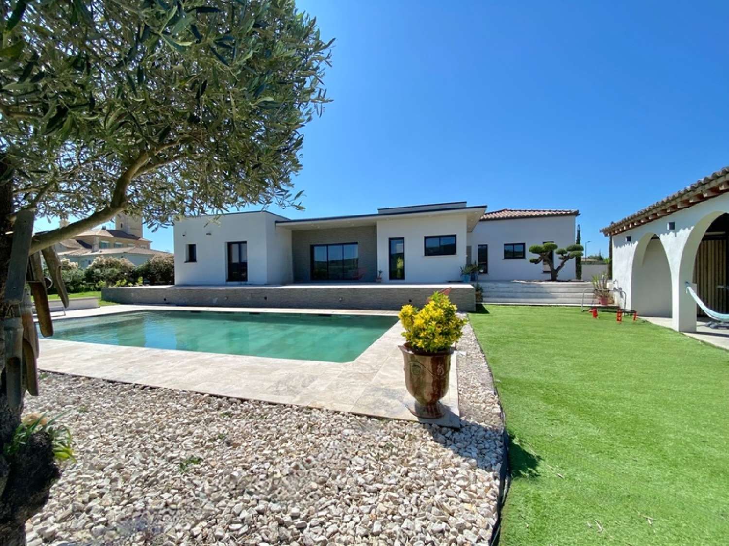  te koop huis Uzès Gard 1