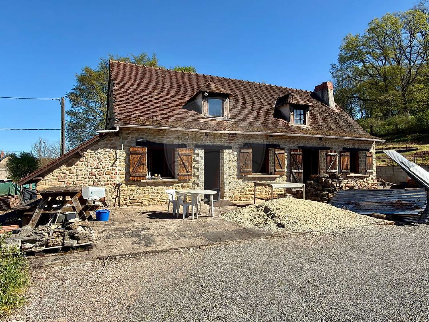  te koop huis Ville-Langy Nièvre 2