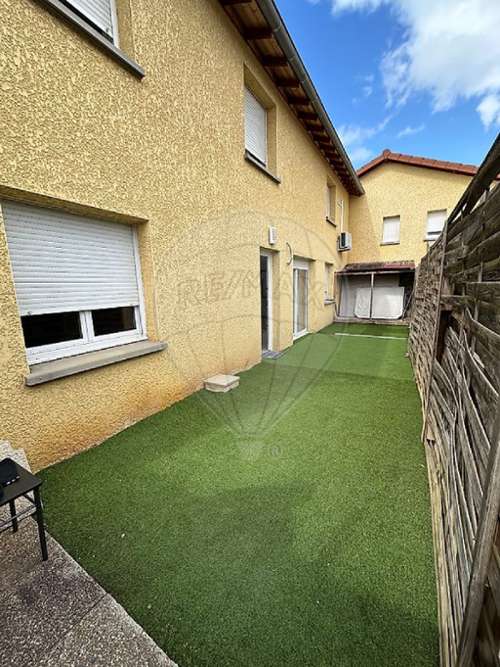 Villefranche-sur-Saône Rhône huis foto 7311491