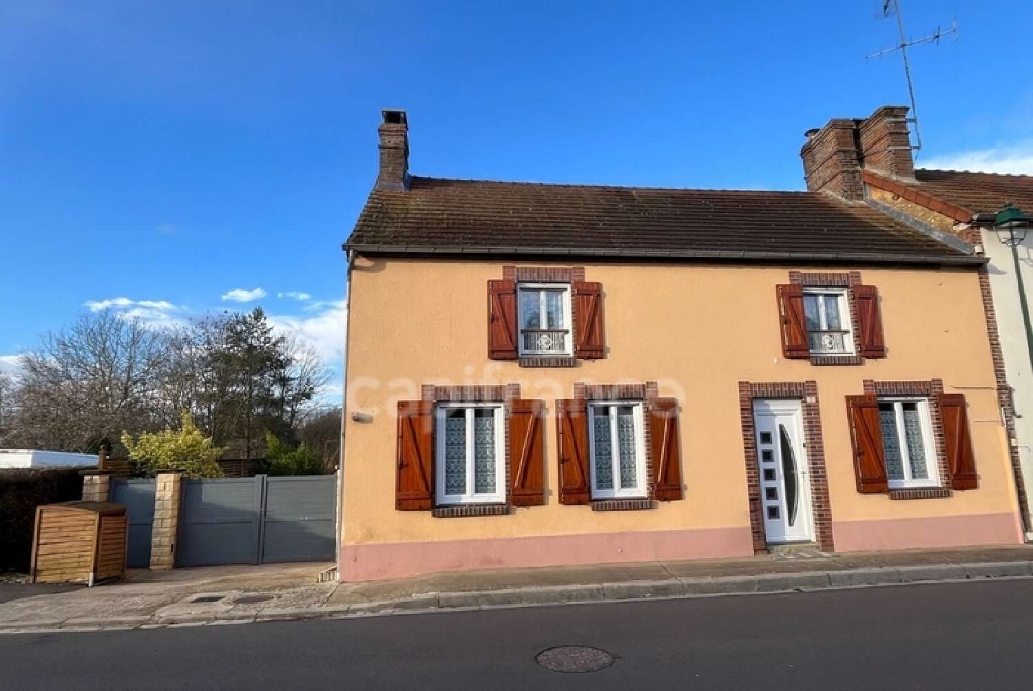  for sale house Villeneuve-les-Genêts Yonne 1
