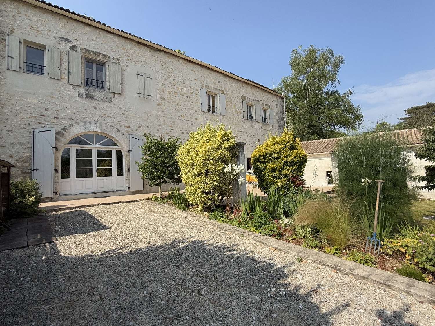  te koop huis Vouzan Charente 1