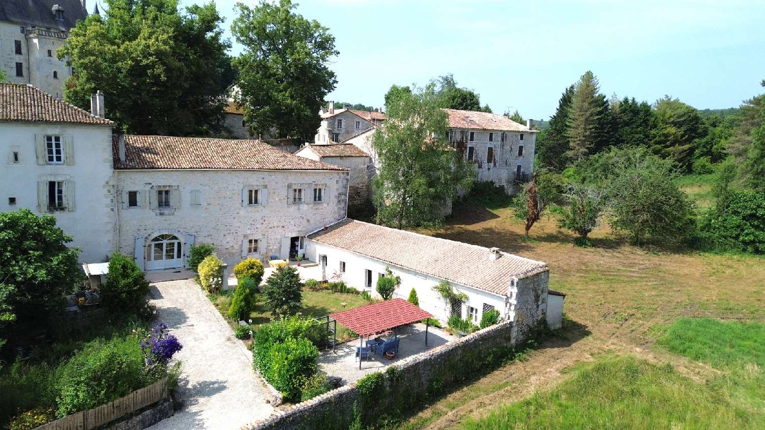  te koop huis Vouzan Charente 2