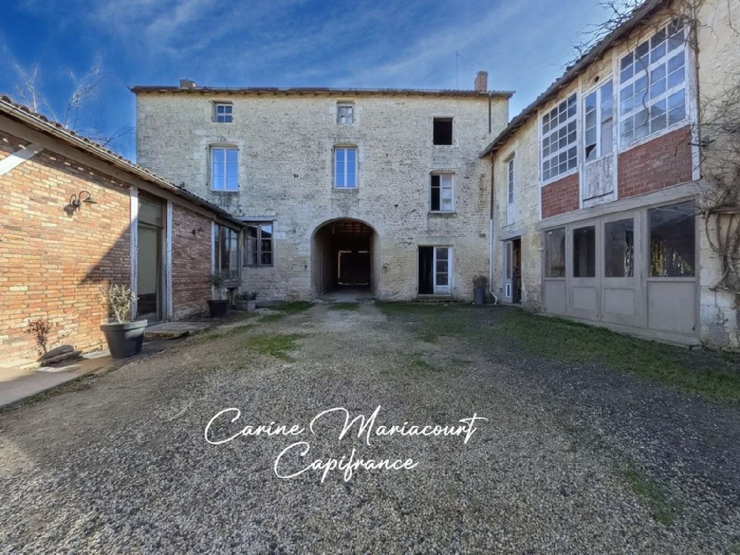  à vendre maison bourgeoise Saint-Maixent-l'École Deux-Sèvres 2