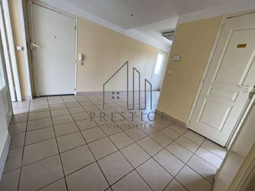 Aubagne Bouches-du-Rhône office foto 7311349