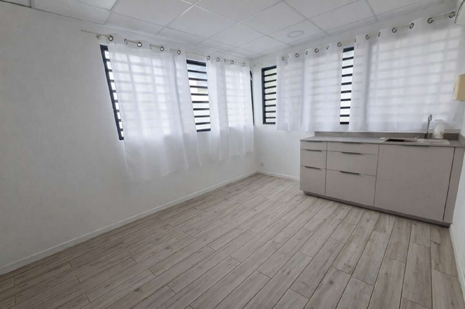  te koop kantoor Cayenne Guyane 8