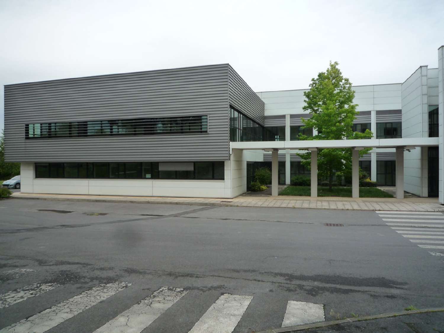  for sale office Chierry Aisne 3