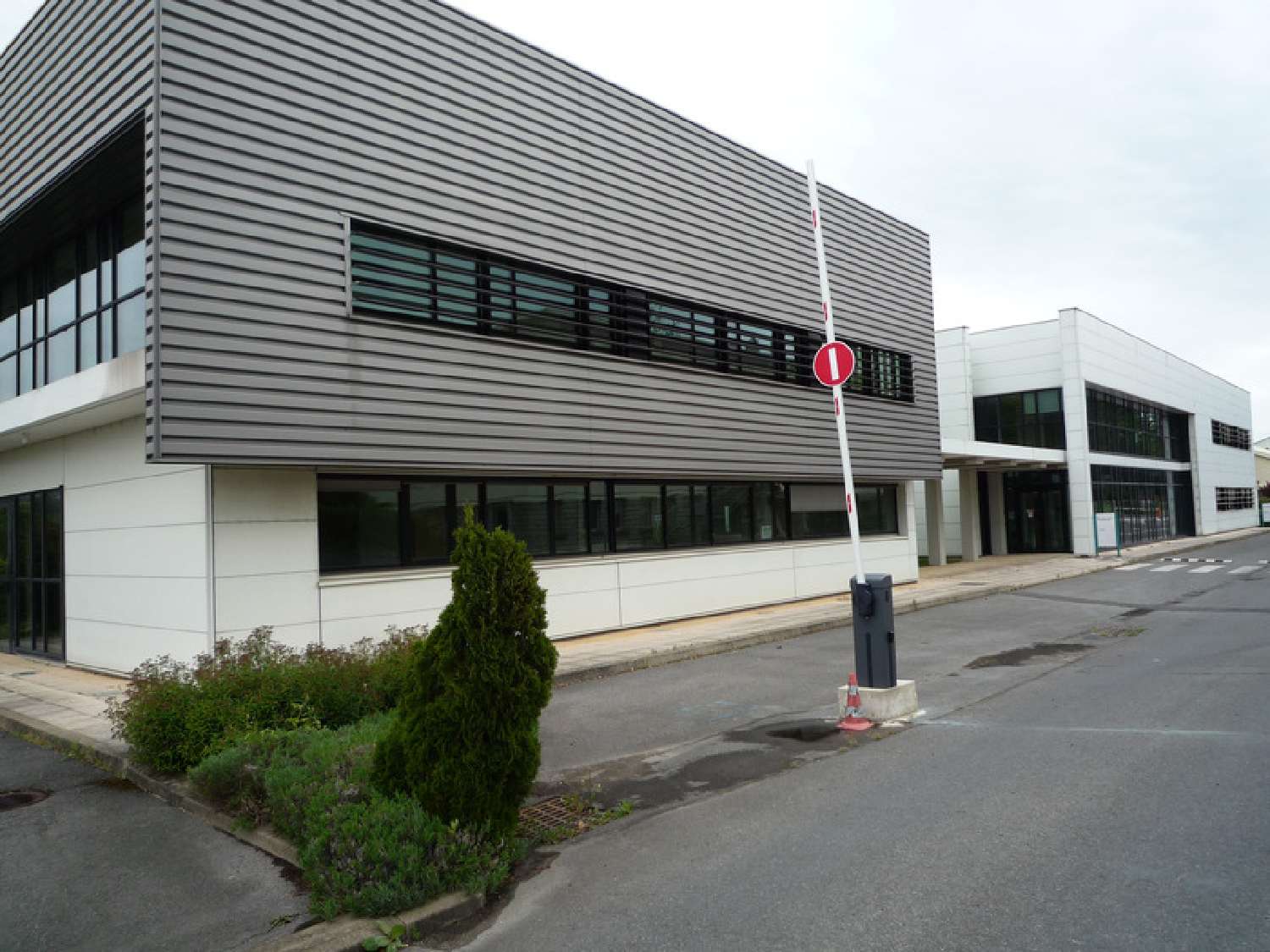  for sale office Chierry Aisne 5