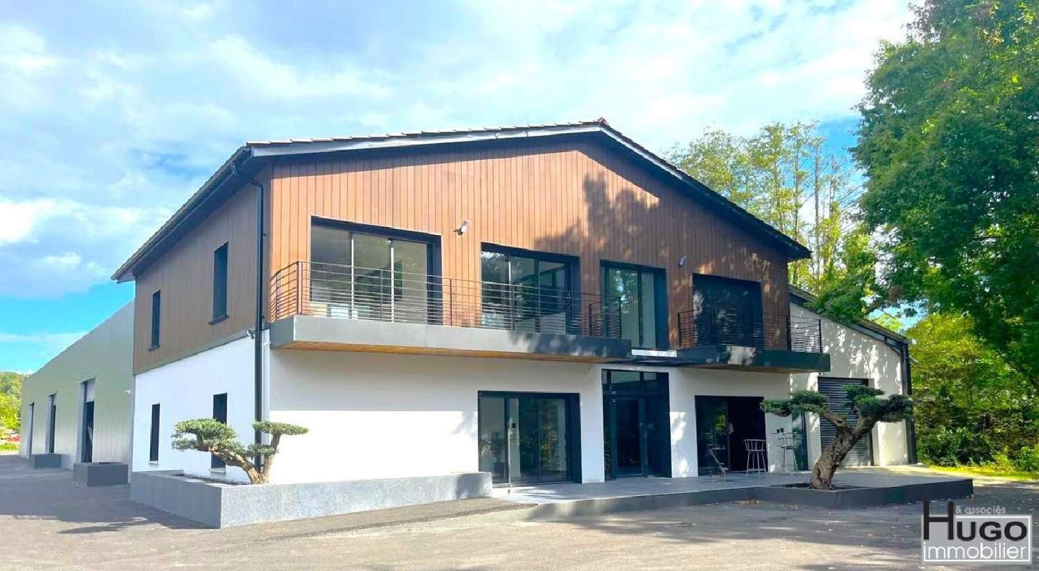  for sale office Lestiac-sur-Garonne Gironde 1