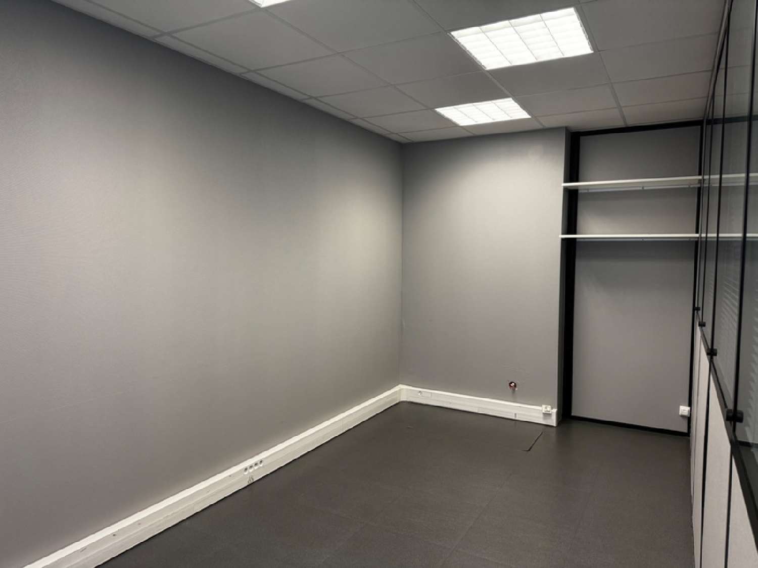  for sale office Orléans Loiret 4