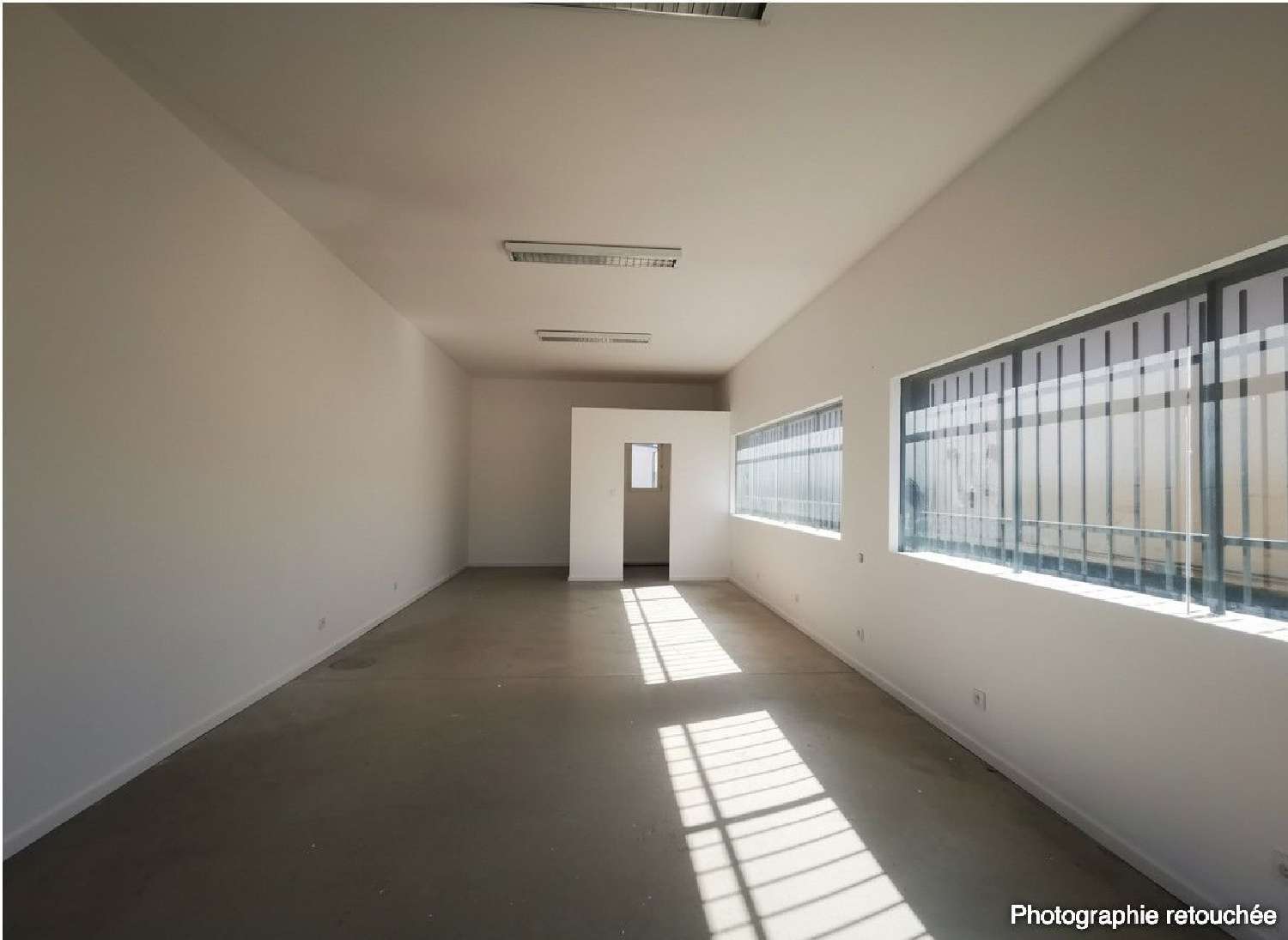  for sale office Saint-Thibéry Hérault 1